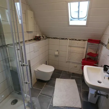 Ferienhaus Am Brunnen Hébergement de vacances Ellenz-Poltersdorf