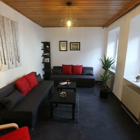 Ferienhaus Am Brunnen Hébergement de vacances Ellenz-Poltersdorf