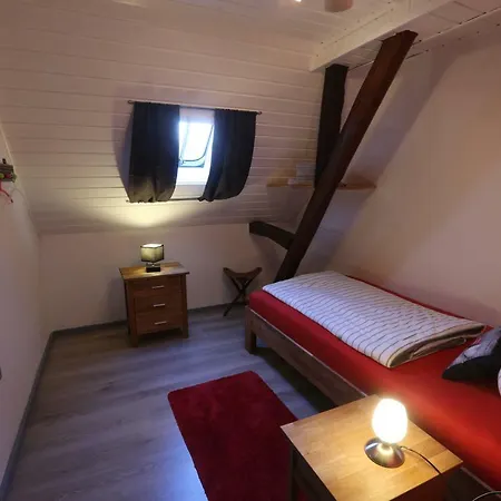 Ferienhaus Am Brunnen * Ellenz-Poltersdorf